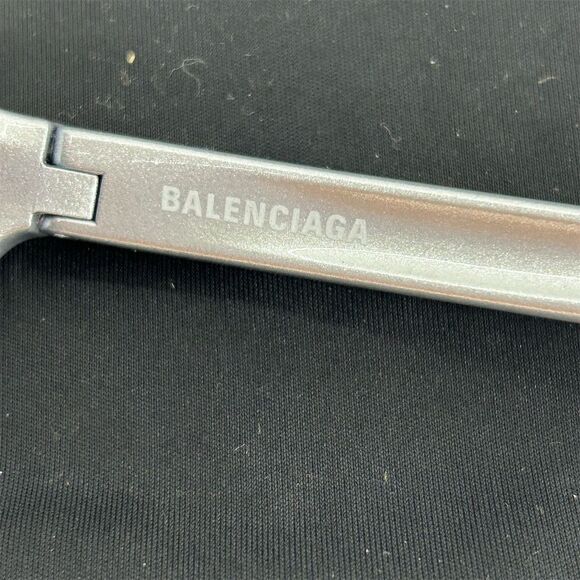Balenciaga Cat-Eye Silver Sunglasses Luxury Plastic Frame with Case - Picture 5 of 11
